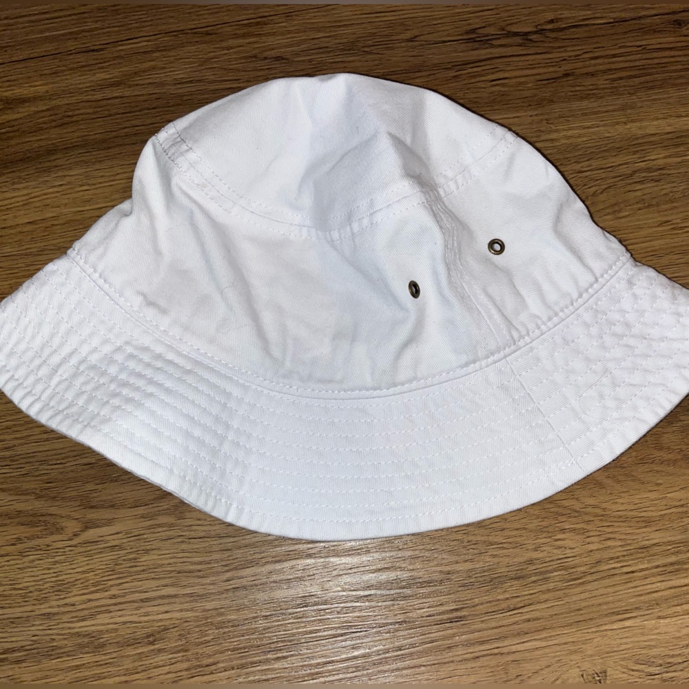 White bucket hat